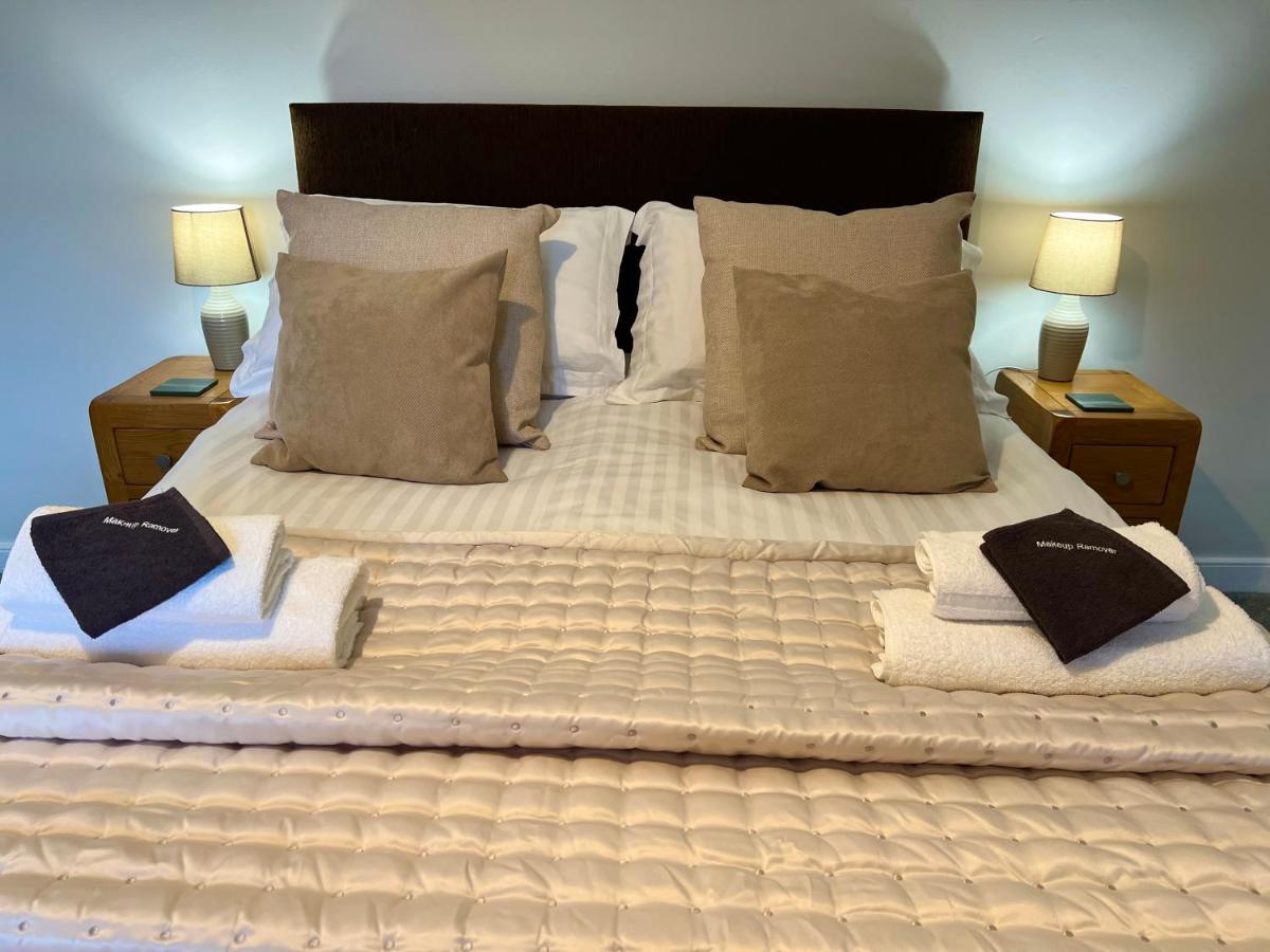 קזיק Dolly Waggon Guest House מראה חיצוני תמונה